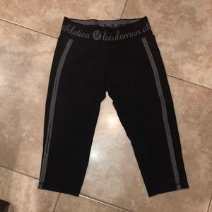 Lululemon Yoga Pants 1/2 Rise